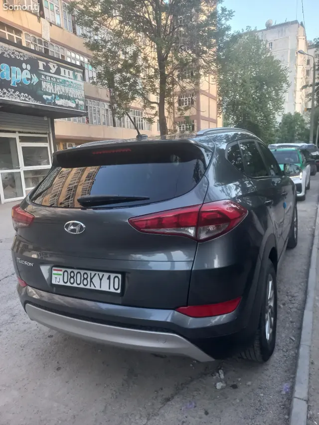 Hyundai Tucson 2017 · 2.0 AT
