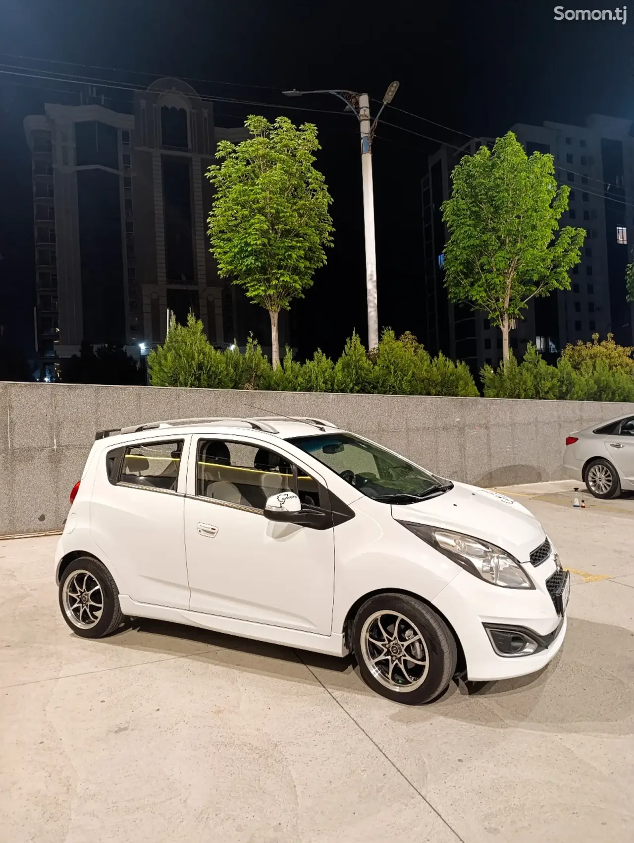 Chevrolet Spark 2014 · 1.0 AT
