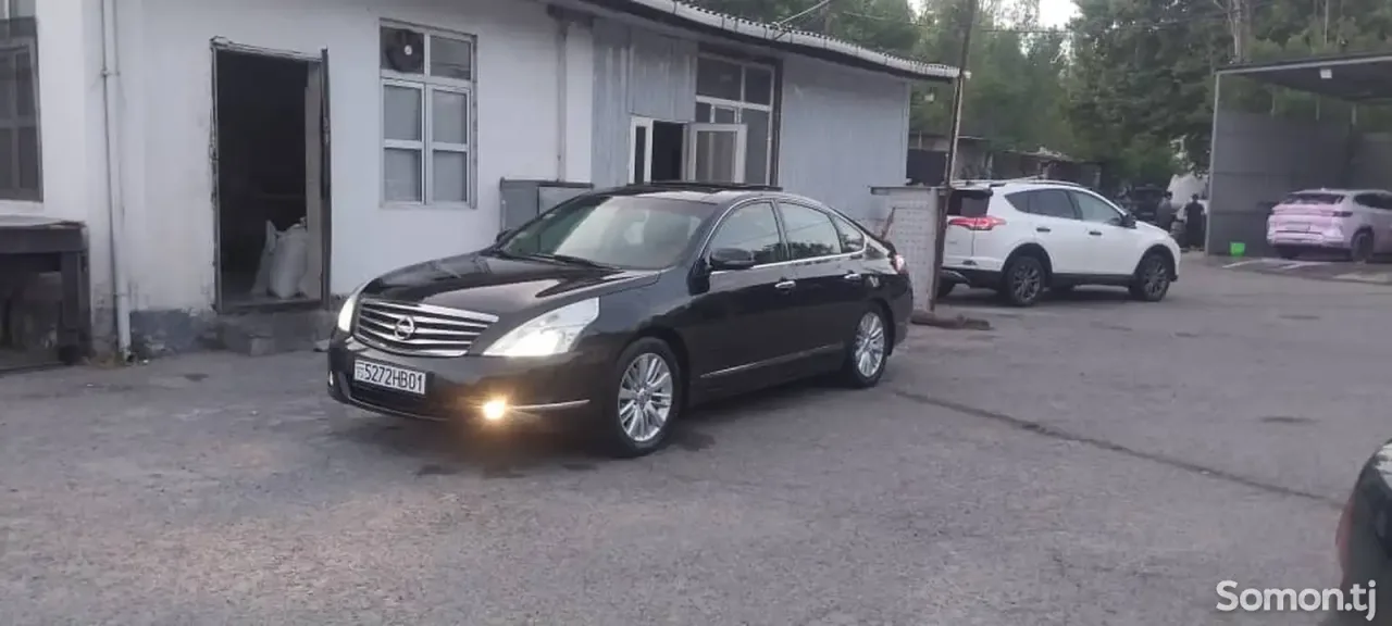 Nissan Teana 2012 · 2.4 AT