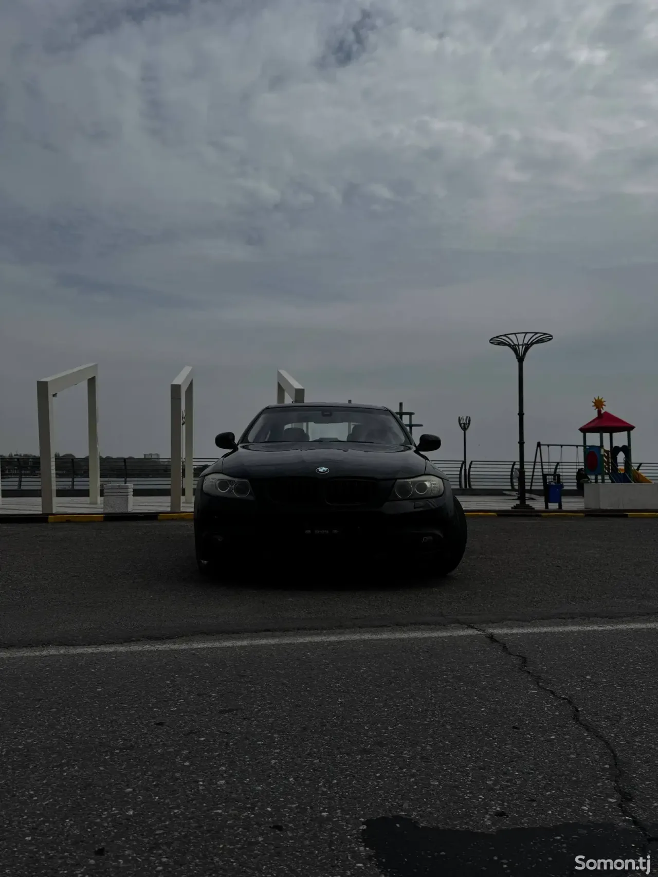 BMW 3 series 2011 · 3.0 AT