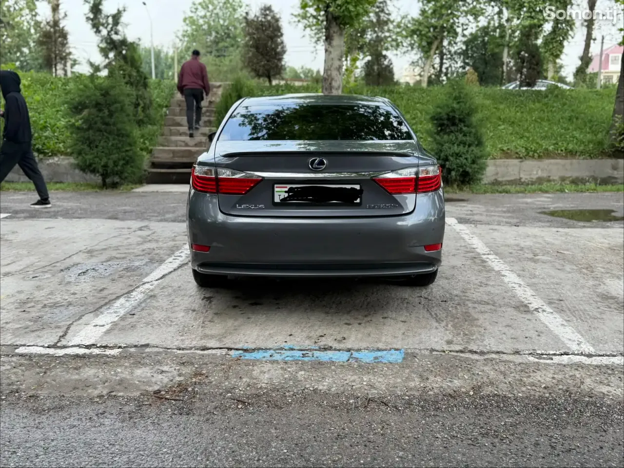 Lexus ES series 2015 · 3.0 AT
