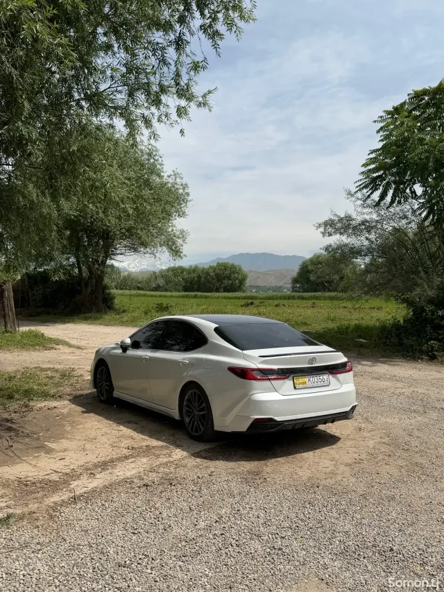 Toyota Camry 2025 · 2.0 AT