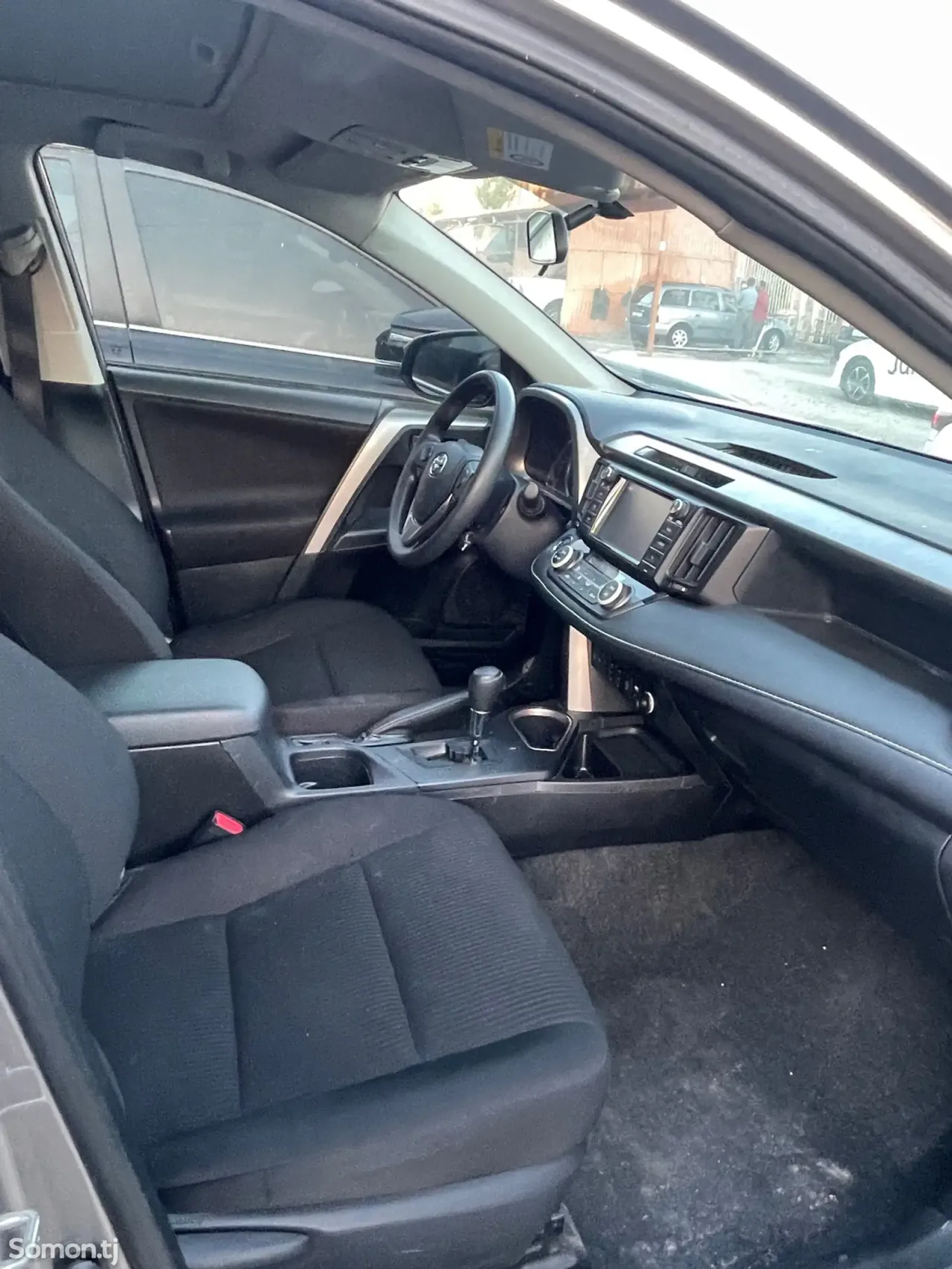 Toyota RAV 4 2017 · 2.5 AT