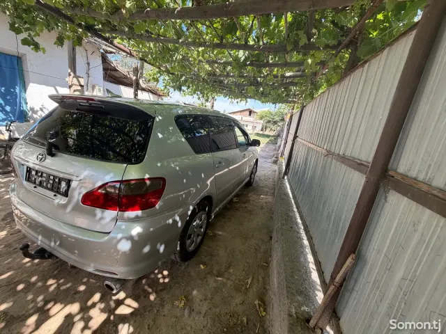 Toyota Ipsum 2007 · 2.4 MT