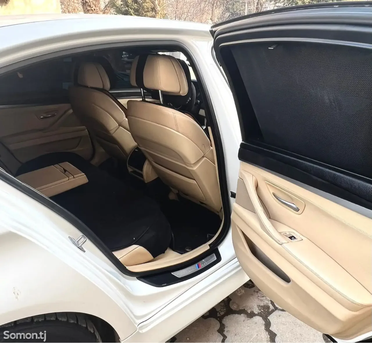 BMW 5 series 2014 · 3.5 AT