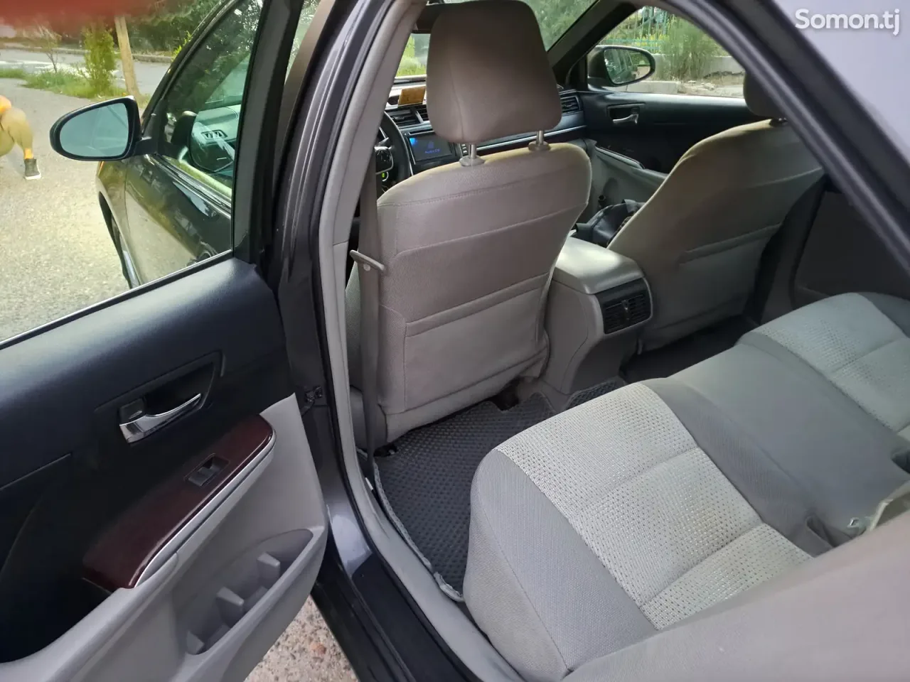 Toyota Camry 2013 · 2.5 AT