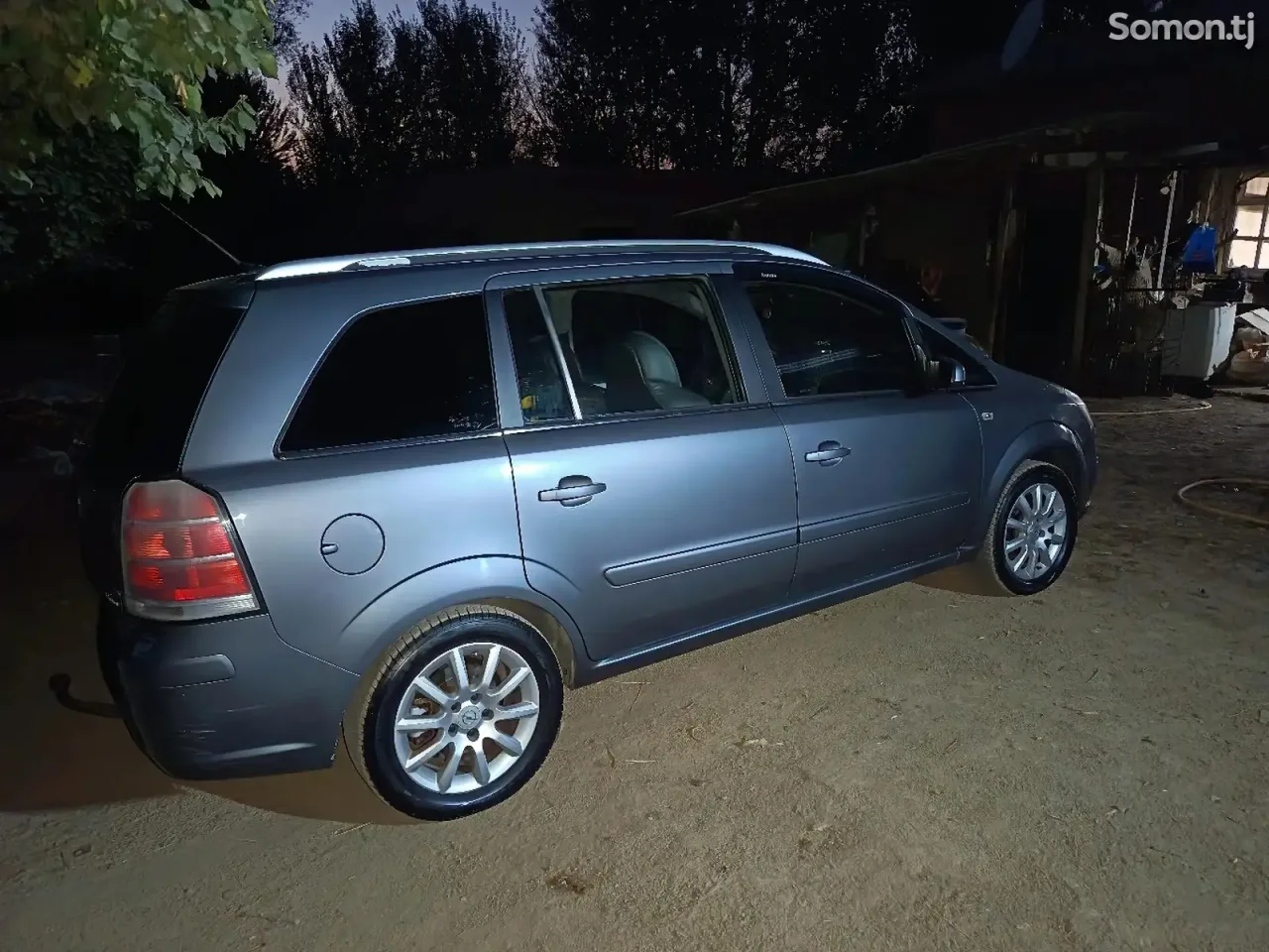 Opel Zafira 2007 · 2.2 AT