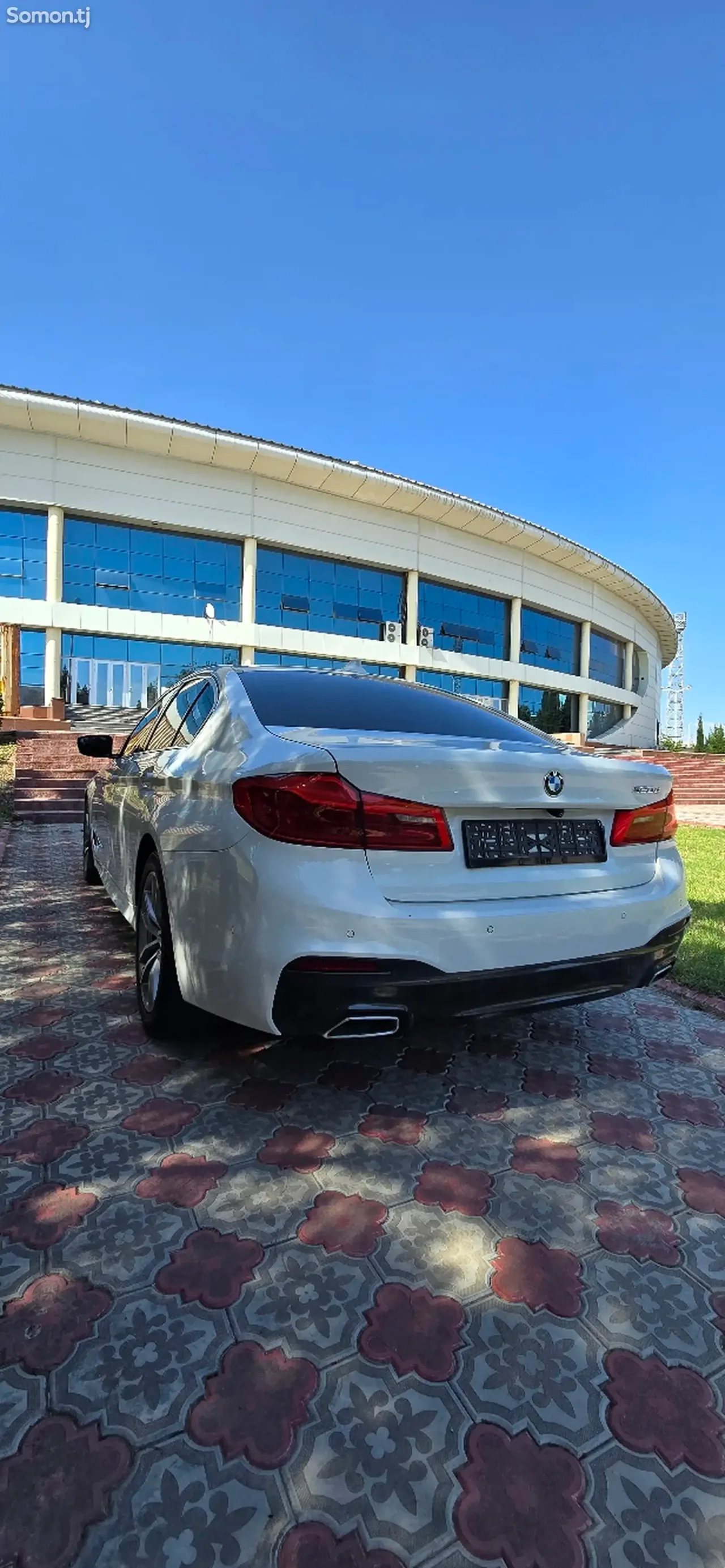 BMW 5 series 2017 · 2.0 AT