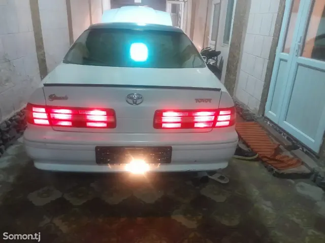Toyota Mark II 1996 · 2.4 AT