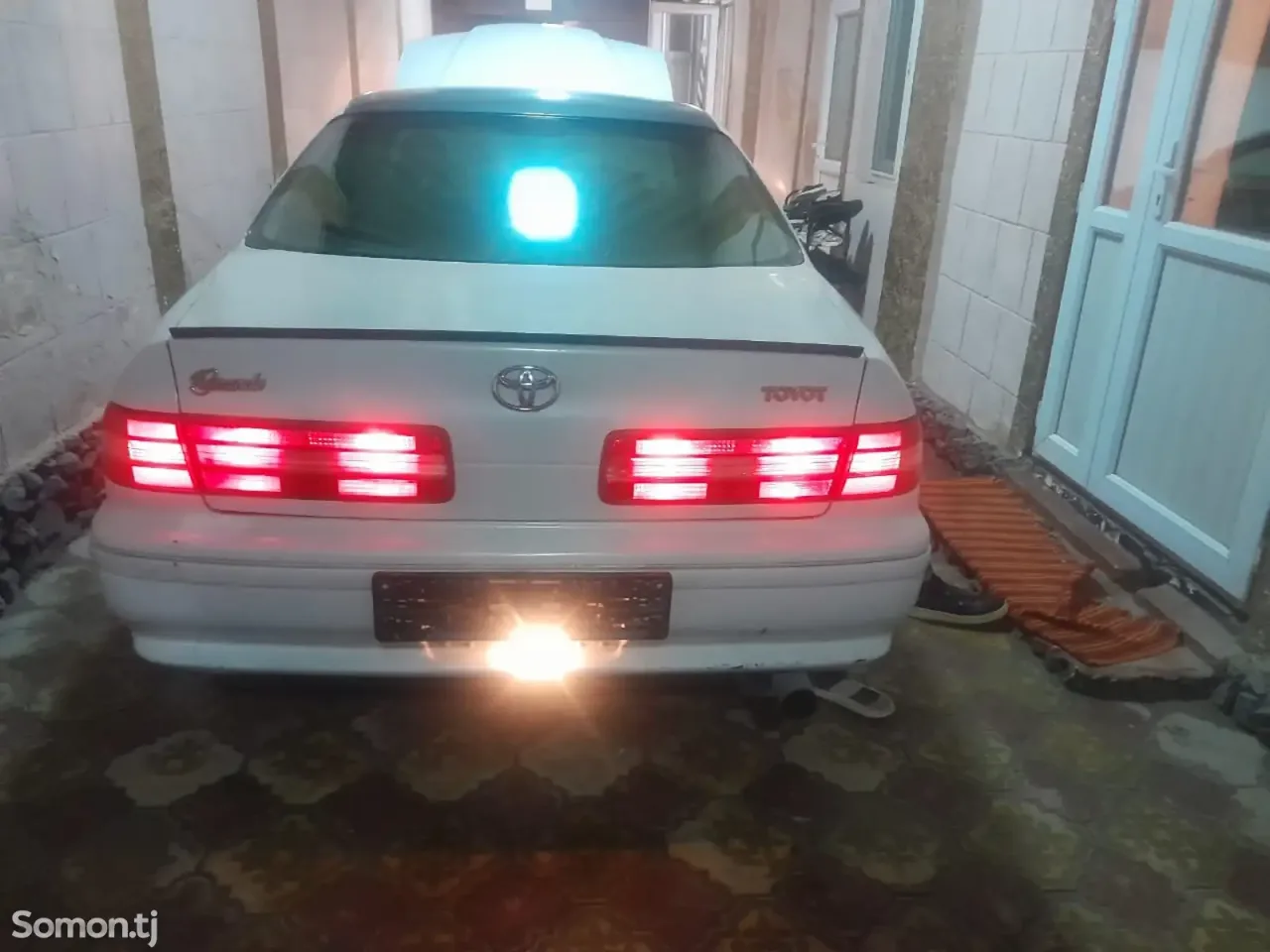 Toyota Mark II 1996 · 2.4 AT