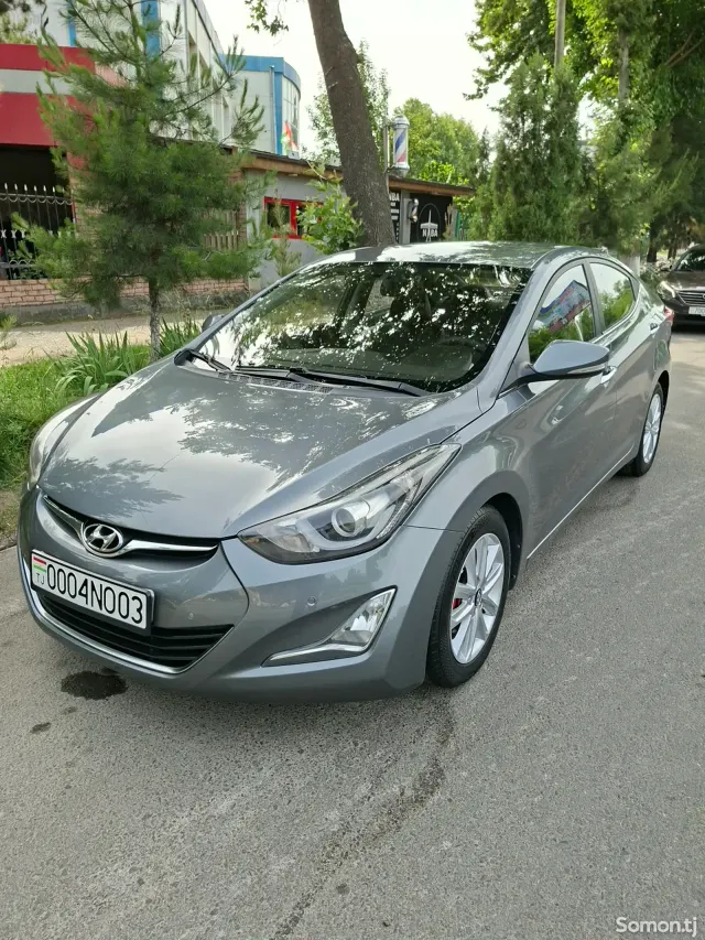 Hyundai Avante 2015 · 1.6 AT