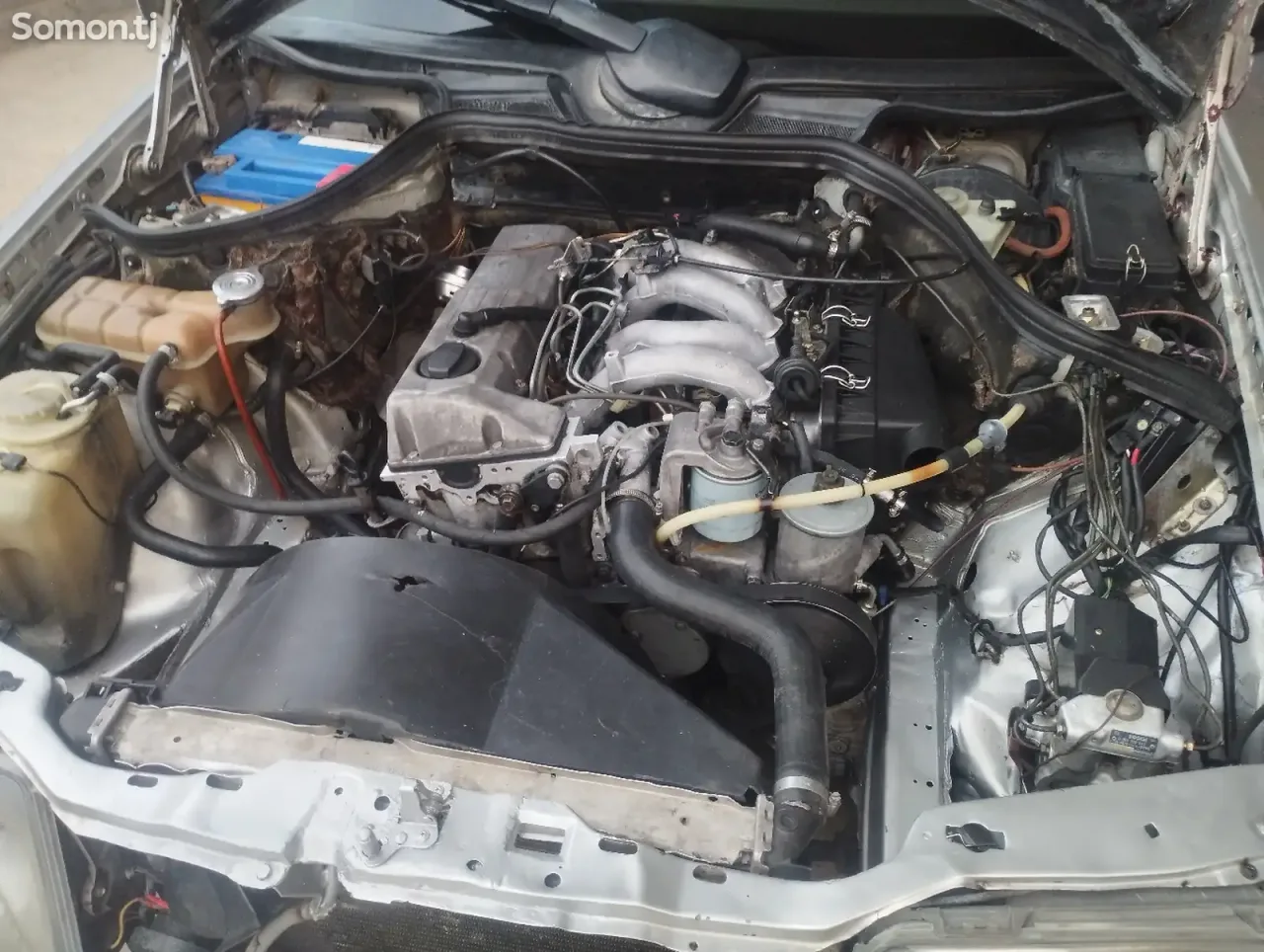 Mercedes-Benz W124 1995 · 2.0 MT