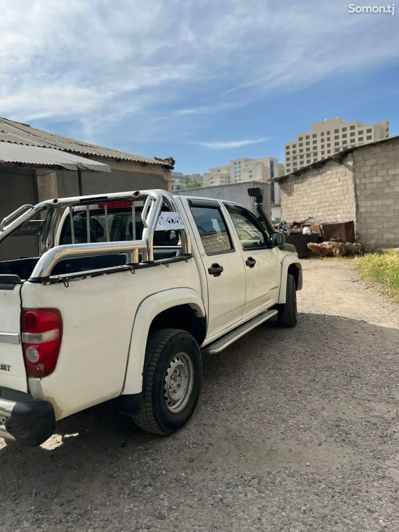 Toyota Hilux 2009 · 2.4 MT