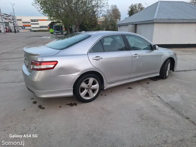 Toyota Camry 2011 · 2.5 AT