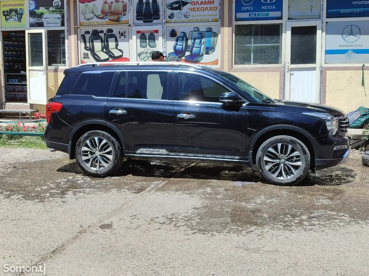 GAC Trumpchi GS8 2017 · 2.0 AT