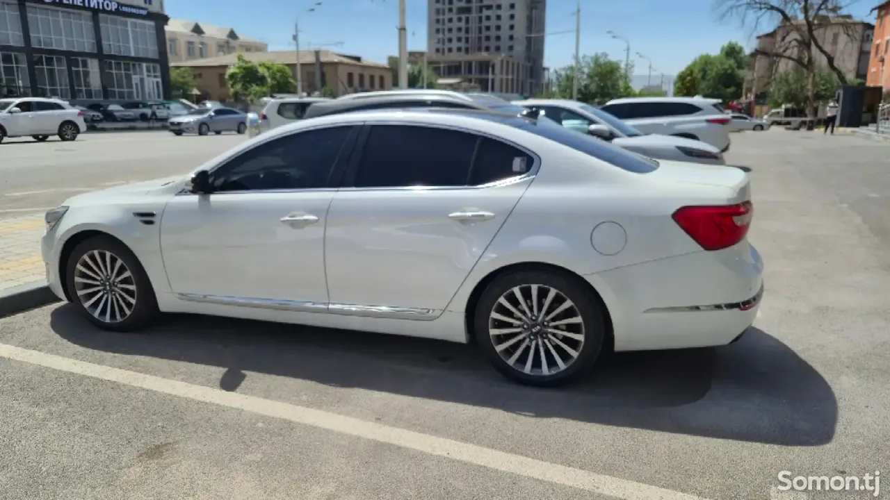 Kia K7 2014 · 2.4 AT