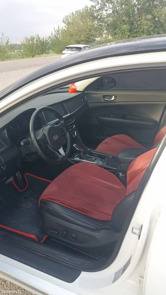 Kia Optima 2016 · 2.0 AT
