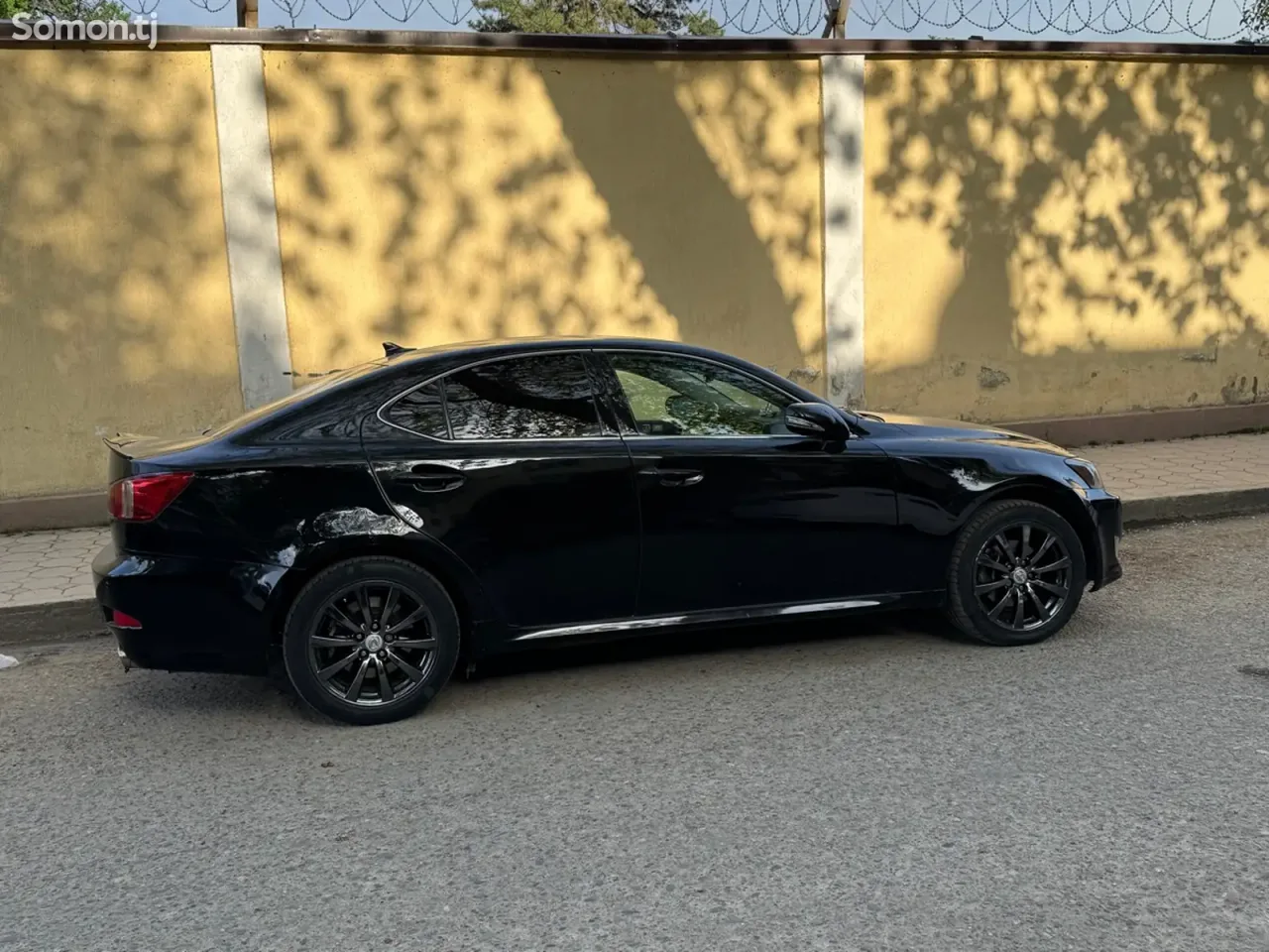 Lexus IS series 2010 · 2.5 AT