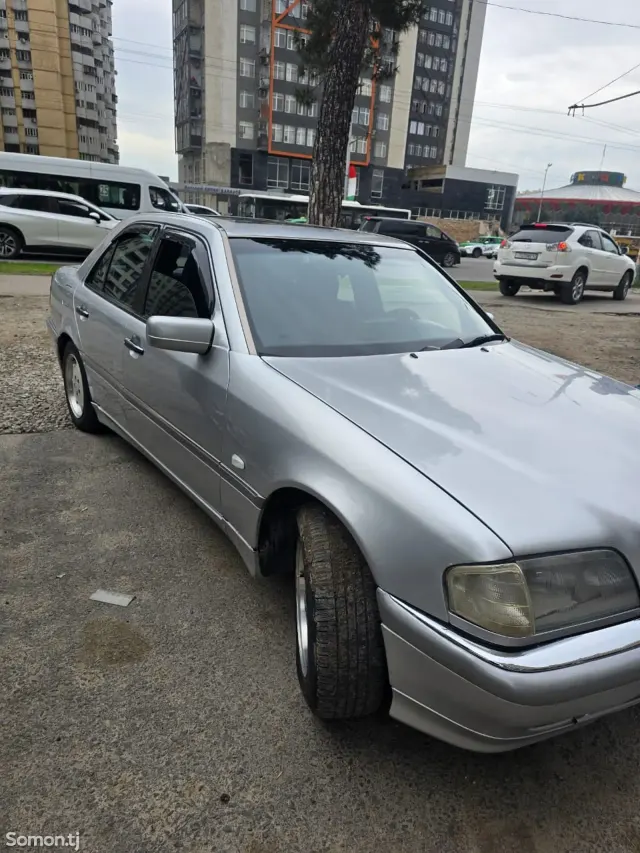 Mercedes-Benz C class 1997 · 1.8 MT