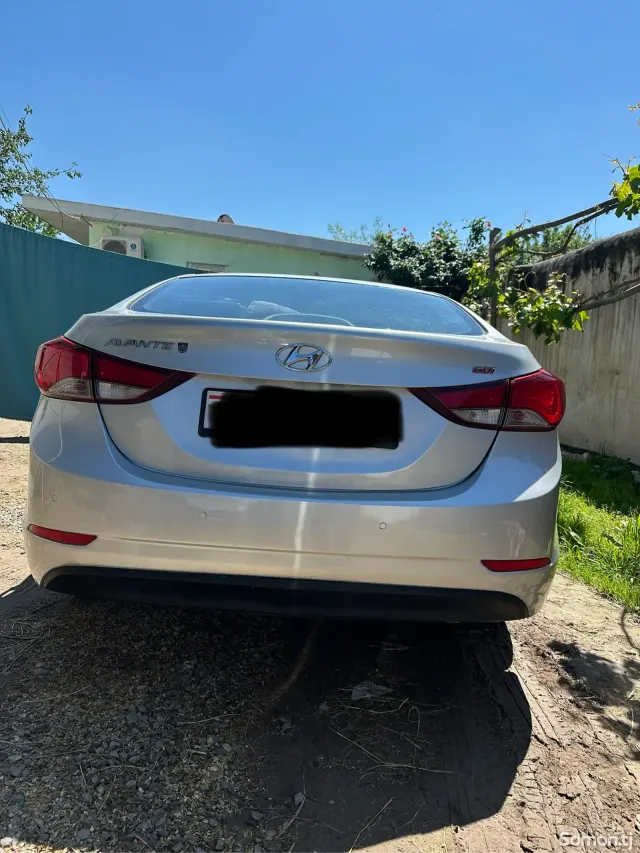 Hyundai Avante 2014 · 1.6 AT