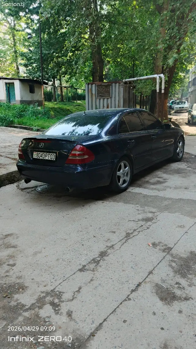 Mercedes-Benz E class 2003 · 2.0 AT
