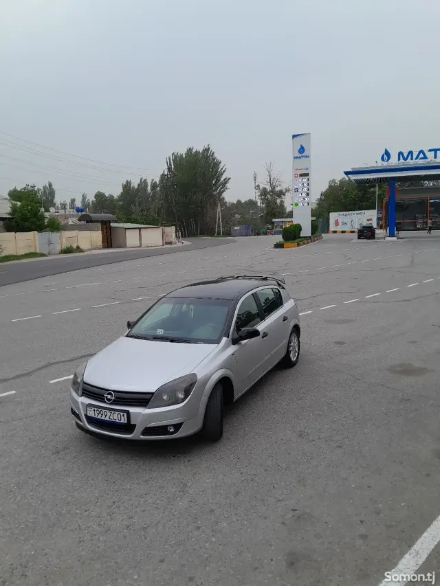 Opel Astra H 2007 · 1.6 MT