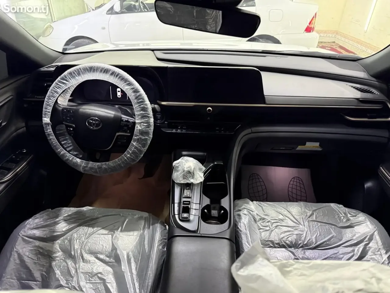 Toyota Crown 2023 · 2.5 AT