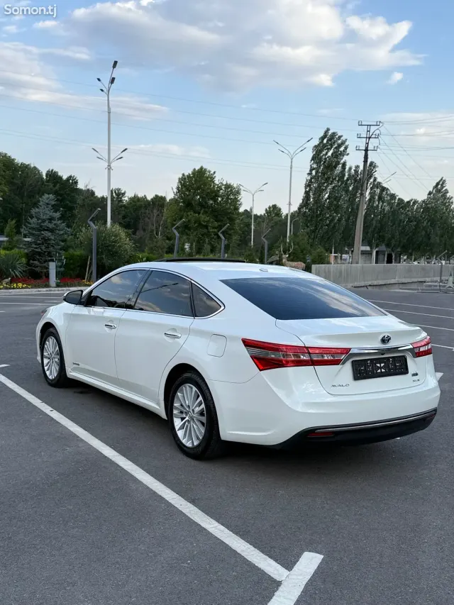 Toyota Avalon 2015 · 2.5 AT