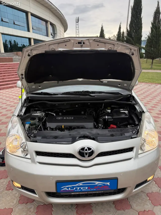 Toyota Corolla Verso 2006 · 1.8 MT