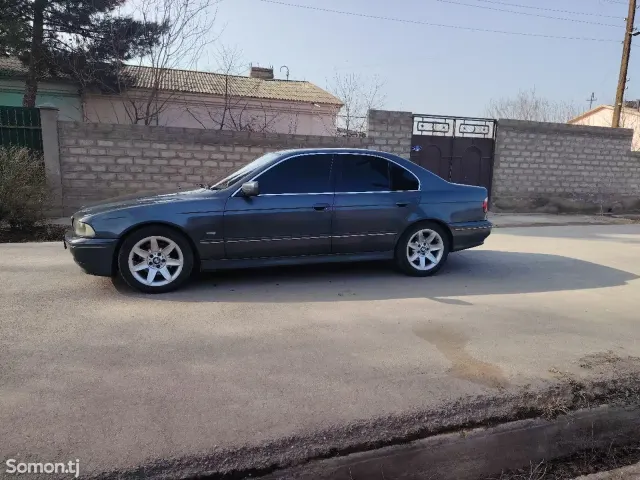 BMW 5 series 2003 · 3.0 AT