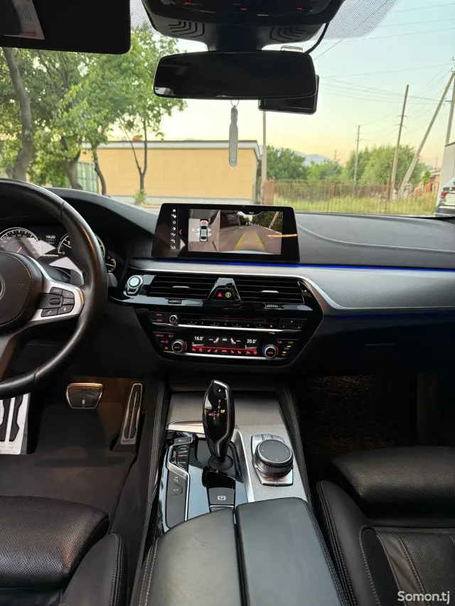 BMW 5 series 2017 · 5.0 AT
