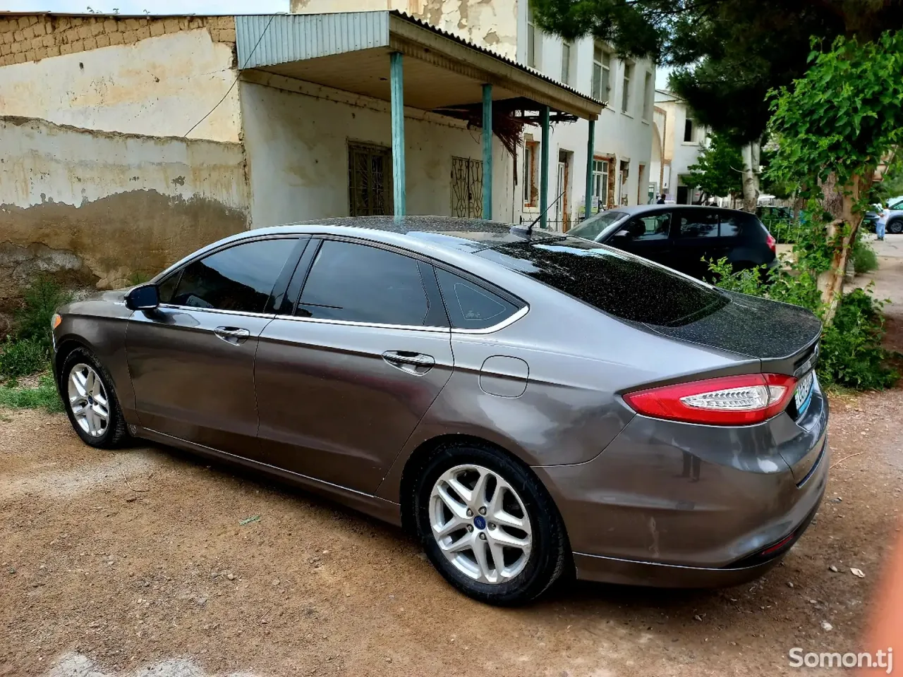 Ford Fusion 2014 · 1.6 AT