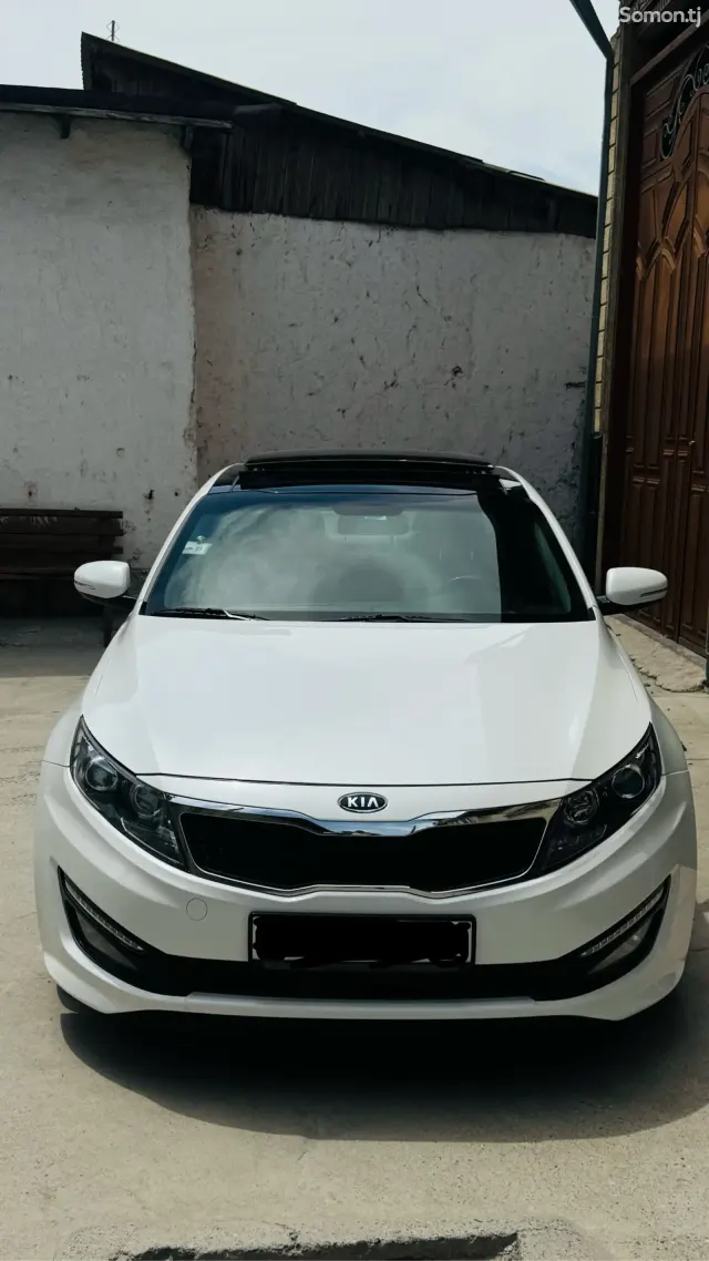 Kia K5 2011 · 2.0 AT
