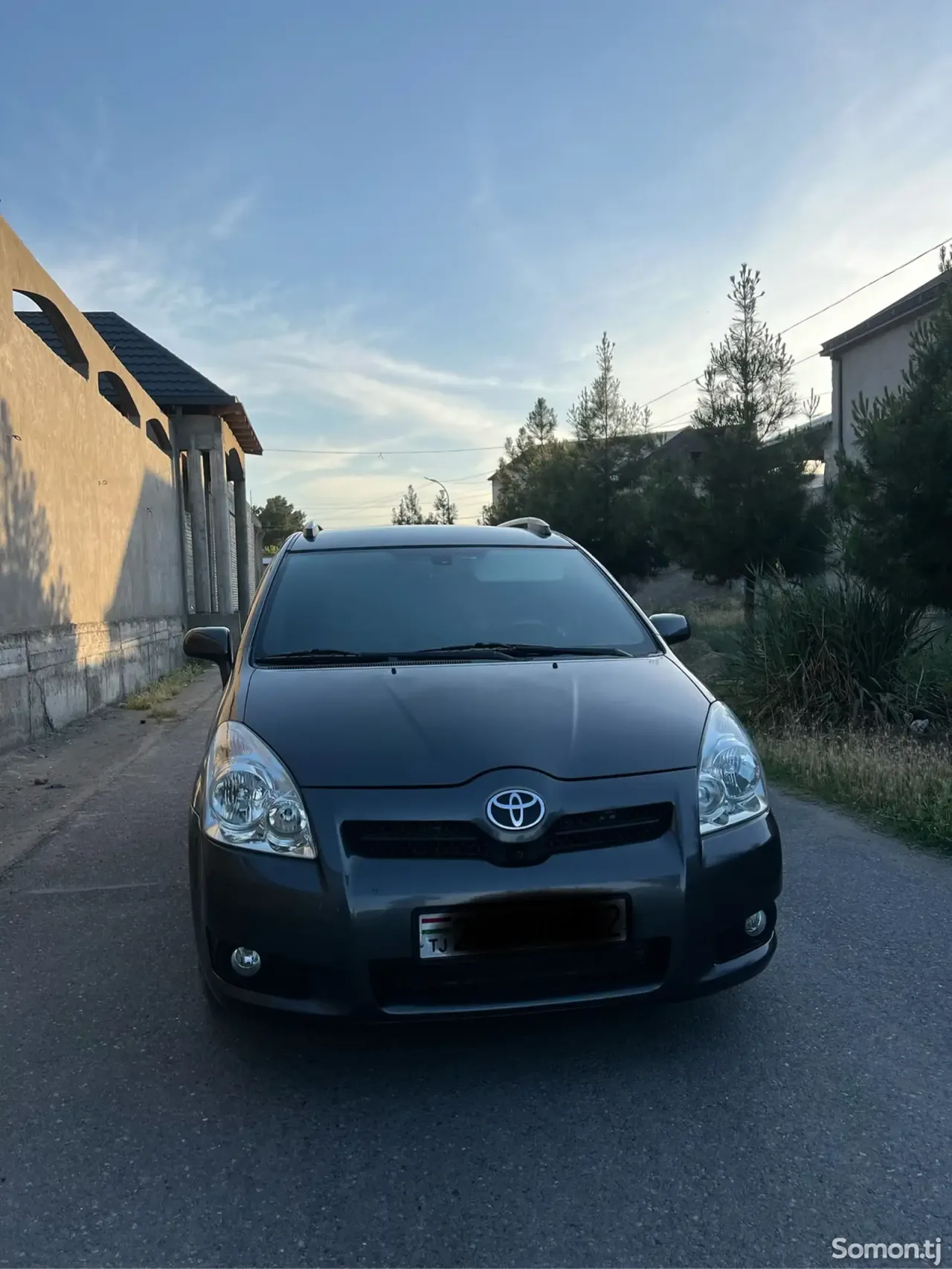 Toyota Verso 2007 · 2.2 MT