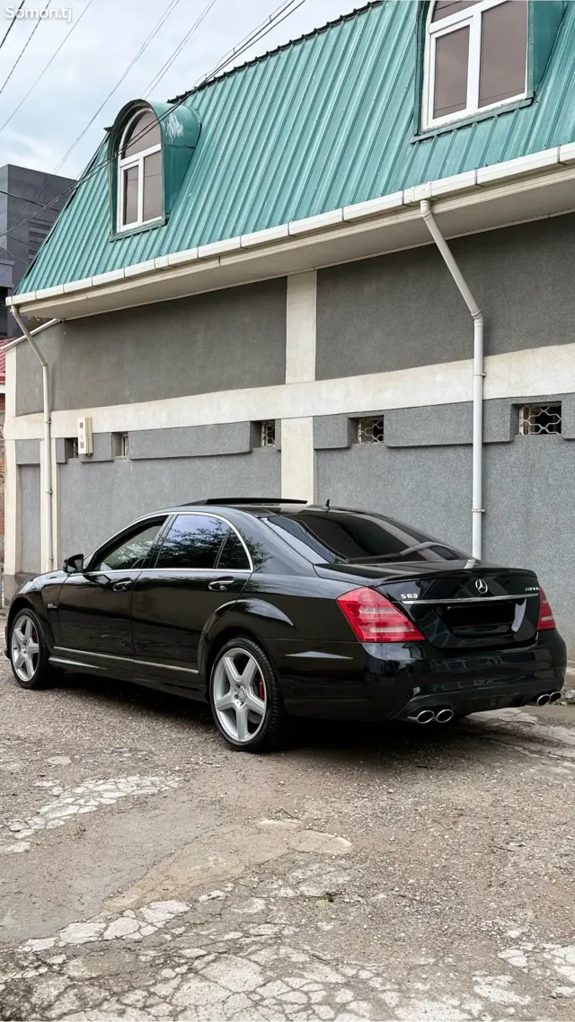 Mercedes-Benz S class 2012 · 6.3 AT