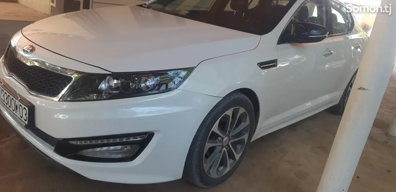 Kia K5 2011 · 2.0 AT