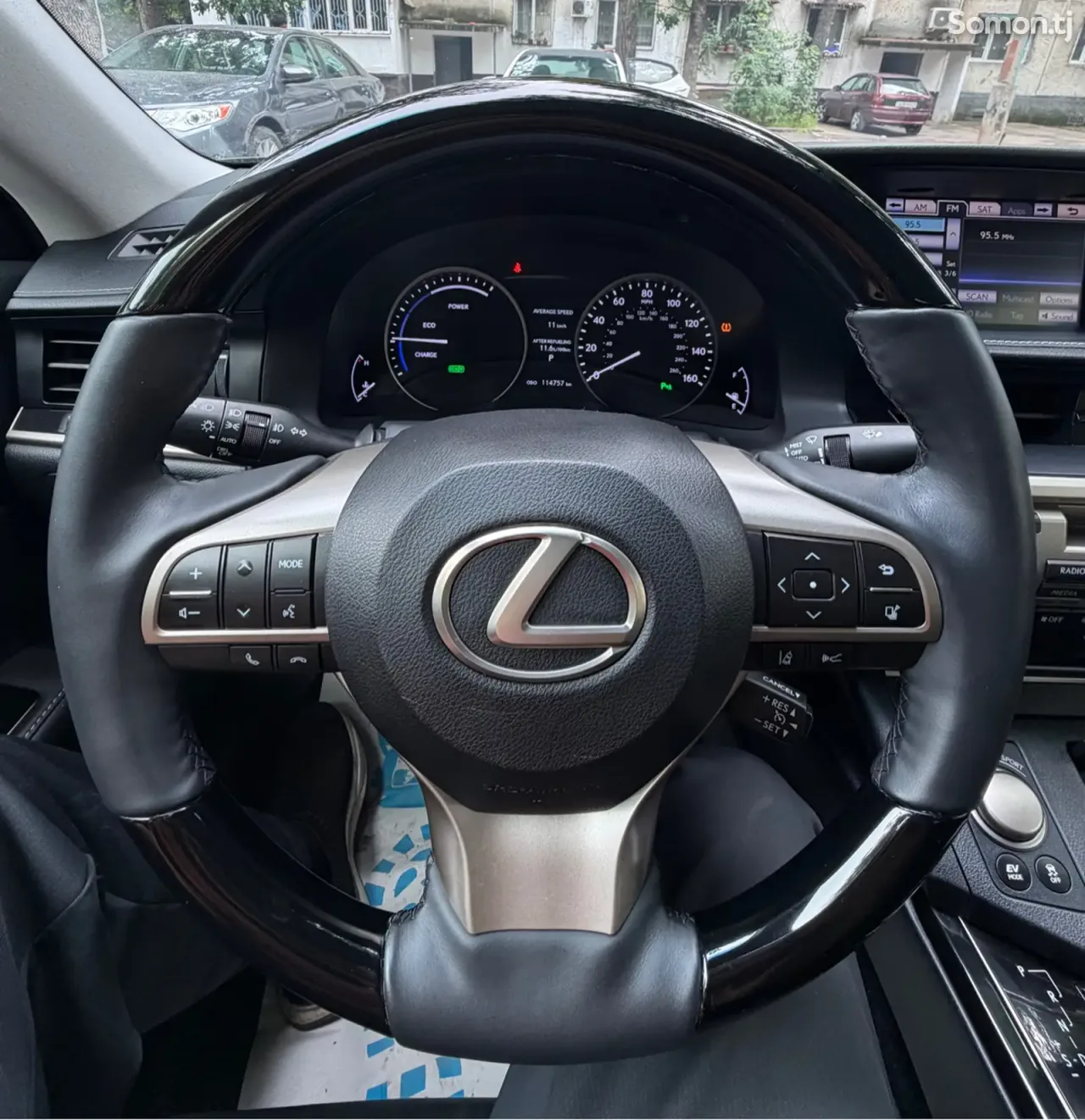 Lexus ES series 2014 · 2.5 AT