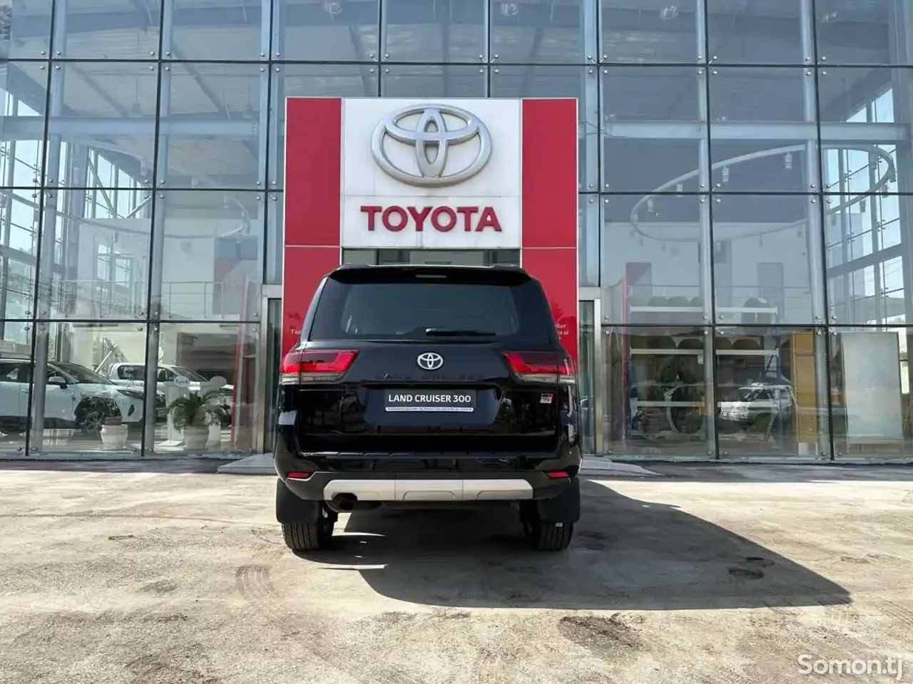 Toyota Land Cruiser 2025 · 3.5 AT