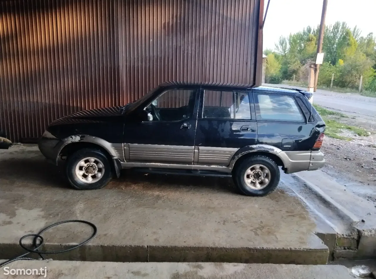 Ssang Yong Musso 1997 · 2.9 MT