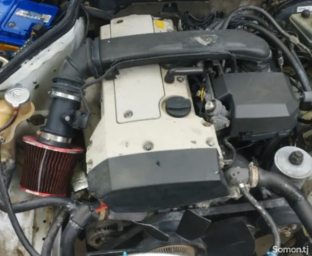 Mercedes-Benz W201 1992 · 1.8 MT