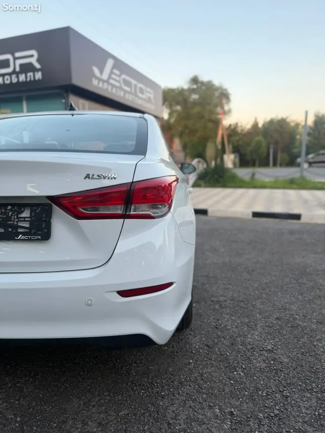 Changan Alsvin 2025 · 1.5 AT