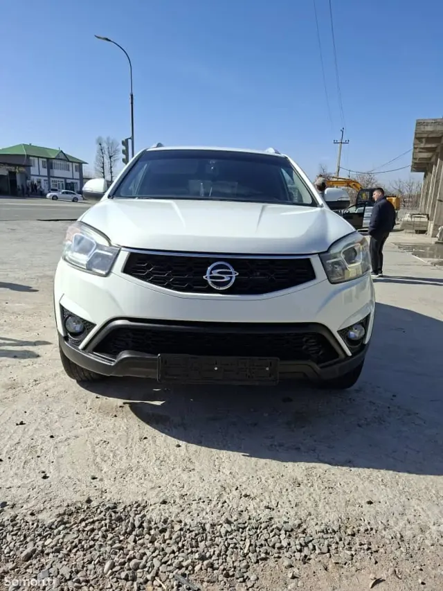 Ssang Yong Korando 2014 · AT