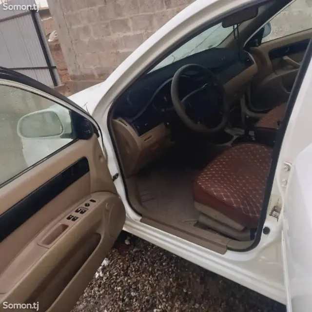 Daewoo Lacetti 2008 · 1.6 MT