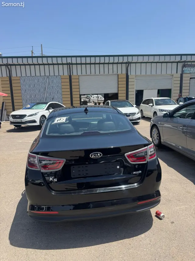 Kia K5 2014 · 2.0 AT