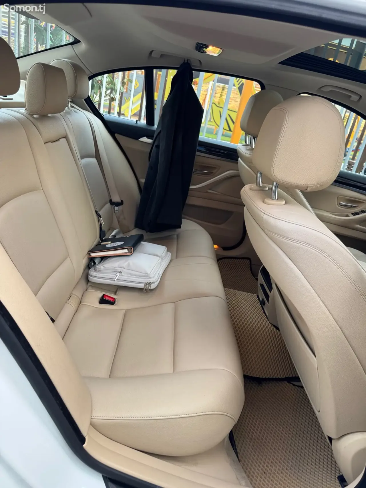 BMW 5 series 2014 · 2.0 AT
