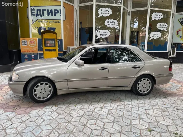 Mercedes-Benz C class 1994 · 1.8 AT