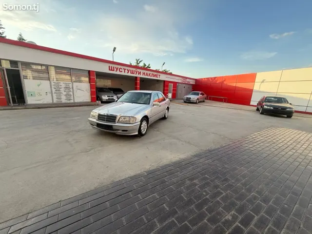 Mercedes-Benz C class 2000 · 2.8 AT