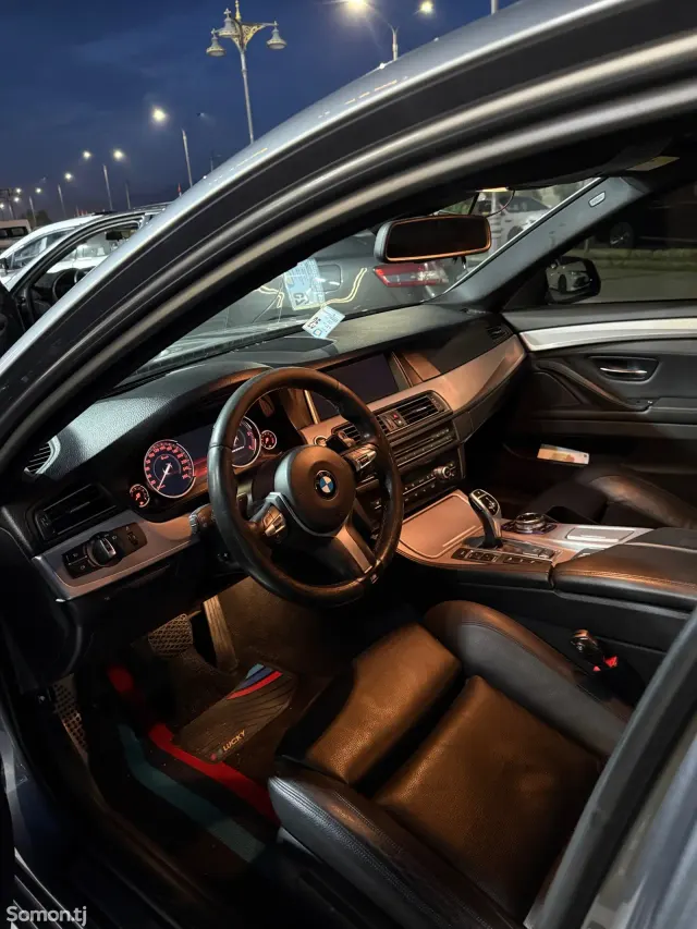 BMW 5 series 2014 · 3.0 AT