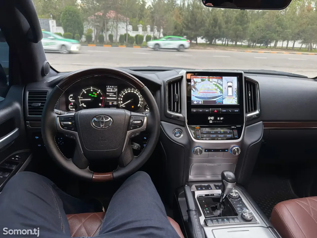 Toyota Land Cruiser 2018 · 4.5 AT