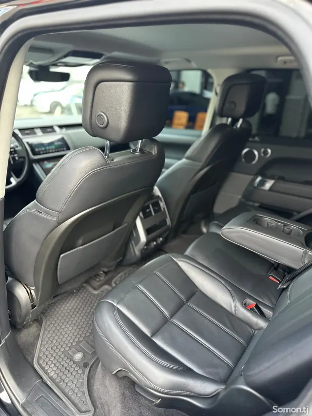 Land Rover Range Rover Sport 2019 · 3.0 AT